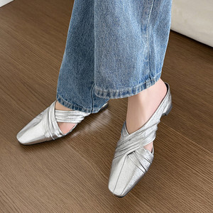 Casual bag with small square-shaped pleated toe, fashionable sandals made of soft leather, women's soft leather slippers - Product Image 3