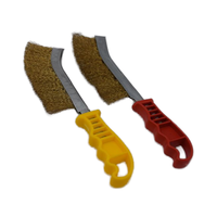 Brosse métallique industrielle en laiton pour bricolage Long manche en plastique Fil d'acier Couteau à gratter à la main Nettoyage Soudage Laitier Rouille Personnalisable OEM