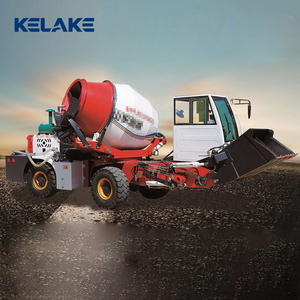 Camion malaxeur à béton autochargeur KELAKE 4,0 m3 4x4, malaxeur mobile rotatif pour la construction routière - Product Image 3