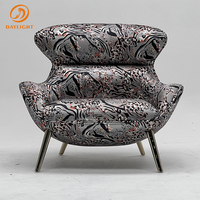 Fournisseur chinois personnalisé boutique chambre unique fantaisie tissu canapé loisirs chaises salon bras canapé chaise pour turc
