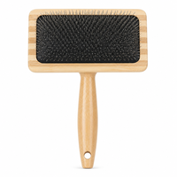 Brosse démêlante pour animaux de compagnie avec manche en bambou et aiguilles en acier, pour chiens et chats à poils longs et moyens, avec trou de suspension
