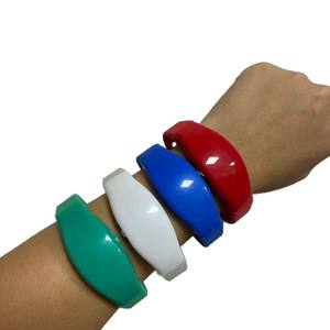 Bracelet lumineux en silicone Fire Wolf 0139, bracelet clignotant pour concert, accessoire de soutien pour événement, bracelet changeant de couleur - Product Image 5