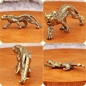รูปปั้นเสือดาวทองเหลืองวินเทจ - งานฝีมือโลหะตกแต่งบ้านรูปสัตว์ - Product Image 3