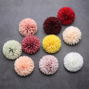 Décoration d'arc de fête de mariage fausses boules de pompons fleurs tête de chrysanthème artificielle - Product Image 1