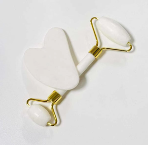 Ensemble de rouleau facial en jade et de gua sha - Product Image 1