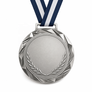 Medaglia Personalizzata in Lega di Zinco 3D Placcata Oro e Argento per Logo, Premi Sportivi e Scolastici con Nastro, Souvenir Personalizzato - Product Image 3