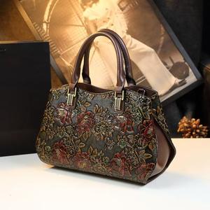 Nouvelle Collection 2026 : Sac à Main de Luxe pour Femme d'Âge Mûr, Pochette Designer Rétro Brodé avec Fermeture Éclair en Nylon Grande Capacité - Product Image 2