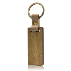 سلسلة مفاتيح خشبية مستديرة مخصصة ذات شعار مخصص سادة بدون رسومات للبيع بالجملة لنقش كميات من المفاتيح الخشبية