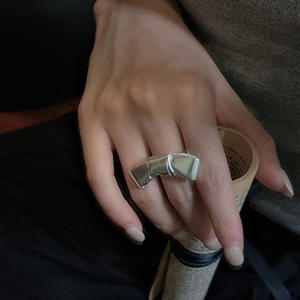 Anillo de textura de lazo esmerilado de plata S925, versión coreana, diseño de nicho, incrustaciones, estilo Retro Simple, forma de número - Product Image 4