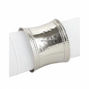 Anneaux de serviette en métal de conception tendance porte-serviettes martelé fini argent pour la maison et les hôtels décor de table de dîner - Product Image 1