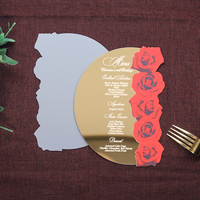 Tarjeta de Menú de Acrílico Dorado con Forma Irregular, Impresión UV Personalizada, Rosa Roja, Texto Personalizado para Decoración de Mesa de Boda, Cumpleaños o Cena