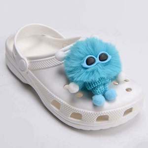 Winter Fashion <strong>Women</strong> Girls Colorful 3d Clog Charms Pom <strong>Fluffy</strong> Balls Soft Detachable Heart Pompoms Clog Shoe Charms - Product Image 3