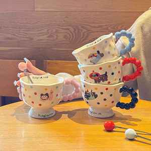 Tasse en céramique ludique chat-chien avec poignée et cuillère, design mignon de dessin animé pour femmes, pour café et petit-déjeuner, collection Printemps 2025 - Product Image 3