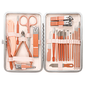 WELLFLYER Ensemble professionnel <span class=keywords><strong>de</strong></span> manucure et <span class=keywords><strong>de</strong></span> pédicure en or rose MS-871 Ensemble <span class=keywords><strong>de</strong></span> soins pour femmes Cadeau Logo personnalisable <span class=keywords><strong>Kit</strong></span> <span class=keywords><strong>de</strong></span> beauté coupe-ongles - Product Image 1