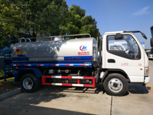 Camion-citerne à eau léger JAC 4x2 5000L 5m3, petit camion-citerne à eau pour arrosage routier - Product Image 3