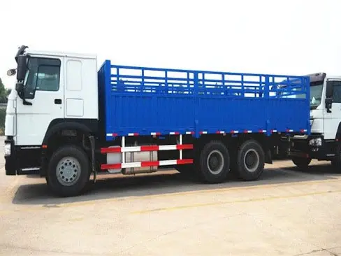 Resmi üretim yepyeni HOWO SINOTRUK 8*4 Euro2 40 Ton kargo kamyonu