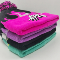 Bonnet personnalisé en gros / 100 % acrylique avec votre propre logo brodé, bonnet d'hiver tricoté tendance avec pompon, unisexe, pour la plage et les voyages