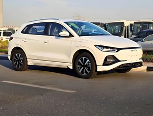 Voiture électrique quatre roues motrices BYD e2 2024 - Product Image 3