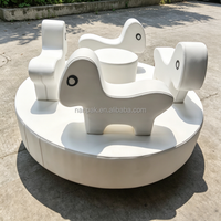 Manège Commercial Blanc Manuel et Électrique pour Enfants, Idéal pour la Location de Aires de Jeux et les Centres de Divertissement