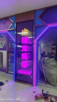 Miroir magique à lumière infinie au néon 3D avec logo personnalisé Infinity Mirror pour les décorations des compagnies automobiles et des hôpitaux