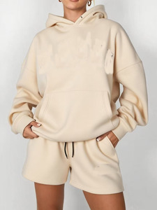 ชุดเซ็ตฮู้ดดี้และกางเกงขาสั้นสองชิ้น พิมพ์โลโก้ตามสั่ง คุณภาพสูง สตรีทแวร์ เนื้อผ้าหนานุ่ม ระบายอากาศได้ดี ชุดวอร์มผู้หญิงทรงโอเวอร์ไซส์ - Product Image 6