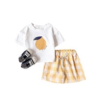 Ensemble de vêtements pour enfants, haut à motif à carreaux, short de plage, pantalon, ensemble coréen d'été sportif et décontracté, t-shirt pour bébé