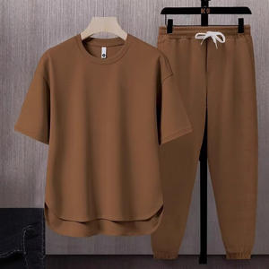 ชุดเสื้อยืดและกางเกงสีพื้นของผู้ชายฤดูร้อนชุดเสื้อแนวสตรีทสวมใส่สบายเป็นมิตรต่อสิ่งแวดล้อมระบายอากาศ - Product Image 1