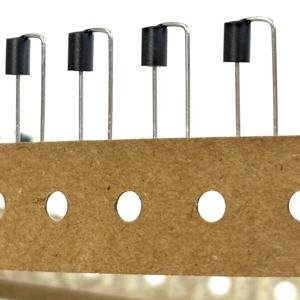 ลูกปัดแกนแม่เหล็กอสัณฐานแบบกำหนดเองทนทานน้ำหนักเบาสำหรับการปราบปรามการรบกวนและการกรองเสียงรบกวน - Product Image 3