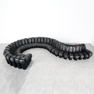 Juego de sofás en forma de serpiente de diseñador suizo Tela modular para sala de estar Villa Oficina Hotel Venta Combinación gratuita - Product Image 1