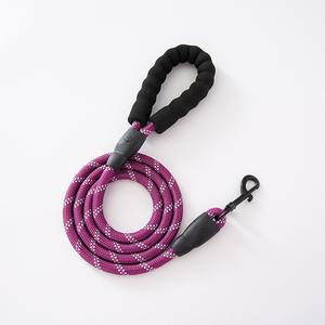 Venta caliente nuevo estilo de nylon reflectante cuerda redonda correa de perro de alta resistencia y gancho giratorio de 360 ° para caminar correr entrenamiento - Product Image 1