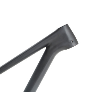 Cadre de vélo de montagne en carbone OEM super léger 27,5 pouces Plus 29 pouces dans la catégorie des vélos de montagne - Product Image 3