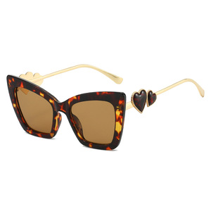Lunettes de soleil œil de chat à monture complète en métal avec logo personnalisé, protection UV400, style unisexe, collection 2025 - Product Image 3