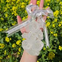 Sabun OEM Bentuk Bunga Mawar Buatan Tangan Kristal Transparan Rumbai Anggur Herbal Anti Jerawat untuk Wajah Gaya Elegan Natal