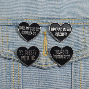 Broches de Esmalte con Forma de Corazón Negro Punk, Pin de Solapa con Diseño de Álbum de Música de <span class=keywords><strong>Rock</strong></span> Gótico, Joyería, Accesorios de Regalo para Amigos, Venta al por Mayor - Product Image 1