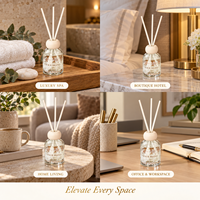 Diffuseur à bâtonnets en verre personnalisable avec design floral en relief et capuchon en bois, coffret cadeau élégant pour solution de parfum d'ambiance