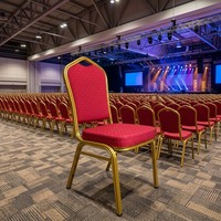 Elegante Silla de Banquete Apilable con Respaldo de Corona Dorada, Tapizada, con Estructura de Hierro, para Apartamentos, Hoteles, Eventos, Fiestas, Recepciones, Alquiler