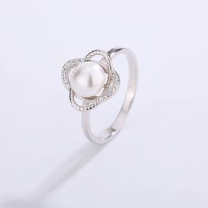 Bague Fleur en Cuivre et Perle d'Eau Douce au Design Original - Bijoux Minimalistes pour Femmes en Gros - Product Image 2