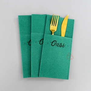 Serviettes Airlaid <span class=keywords><strong>vert</strong></span> foncé Serviettes en <span class=keywords><strong>papier</strong></span> au toucher lin couleur avec pochette à couverts - Product Image 4