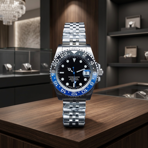 แบล็ค บลู แบท จูบิลีแบนด์ เอส-โลโก้ SEIKO MOD สแตนเลสสตีล สปอร์ต ไดเวอร์ 50 บาร์ กันน้ำ อะนาล็อก คริสตัล 20 มม. ชาร์ม - Product Image 2