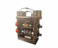 Cutter rotatif à rouleaux pour le découpage du contour extérieur des serviettes hygiéniques, destiné aux machines de fabrication de serviettes hygiéniques