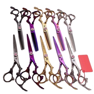 <span class=keywords><strong>Forbici</strong></span> <span class=keywords><strong>professionali</strong></span> per tagliare i capelli in acciaio 440c 5 colori taglio di capelli diradamento <span class=keywords><strong>forbici</strong></span> per tagliare i capelli da barbiere <span class=keywords><strong>forbici</strong></span> da parrucchiere - Product Image 1