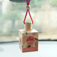 Diffuseur de parfum pour voiture en verre suspendu, parfum floral de pêche douce, couvercle en bois, extrait de plantes naturelles longue durée, 8 ml