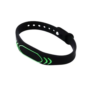 Sport logo commercio all'ingrosso palestra qr codice a buon mercato in gomma da polso banda personalizzata wristband del silicone del braccialetto