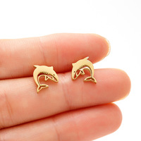Vente en gros de boucles d'oreilles en acier inoxydable série animaux de dessin animé boucles d'oreilles femmes mode chat oiseau requin ours dinosaure pour fille