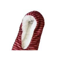 Vente en gros de chaussettes pantoufles pour animaux-Chaussettes antidérapantes pour la maison avec doublure en polaire, chaussettes d'hiver thermiques OEM pour l'exportation en vrac