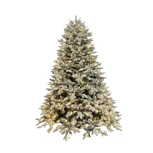 Aangepaste Groothandel Kerstdecoratie Pet Dennennaald Plastic Kunstsneeuw Kerstboom Met Kudde Sneeuw Sneeuw