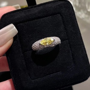 Anillo Moissanite de Plata Pura S925 con Incrustaciones de Diamante Amarillo Ojo de Caballo, Estilo Medieval Francés, Lujoso y Ligero - Product Image 2