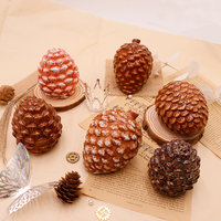 Pignons de pin en céramique décorations de Noël peints à la main écologiques nordiques colorés modernes créatifs articles d'ameublement photographie