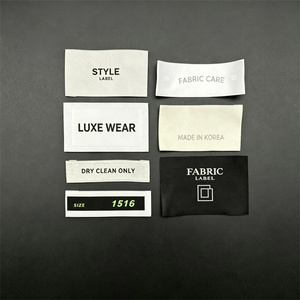 Étiquette de col tissée rectangulaire personnalisée et écologique avec pli d'extrémité, couture haute densité sur étiquette jacquard pour vestes - Product Image 3