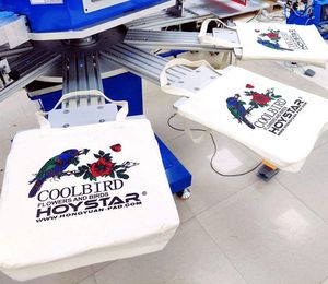 Machine de sérigraphie automatique 4 couleurs T Shirt Garment Textile Printer Rotary Carousel Octopus Nonwoven Bag - Product Image 2